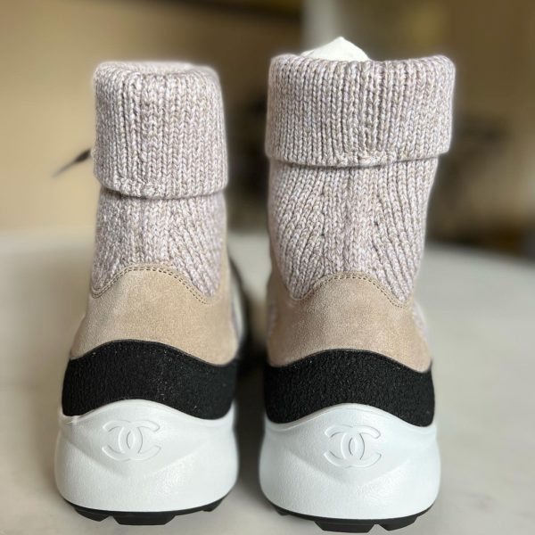 CHANEL BN SNEAKERS IN GREY/TAUPE SUEDE - Image 3